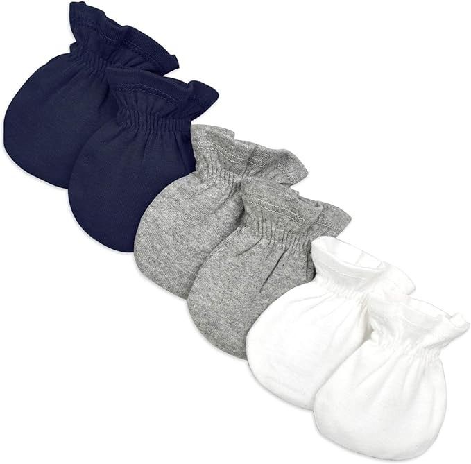 Baby's gloves and mittens